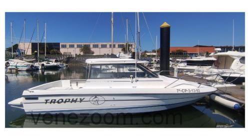 Bayliner Trophy 2459 Tekniset tiedot ja arvostelut